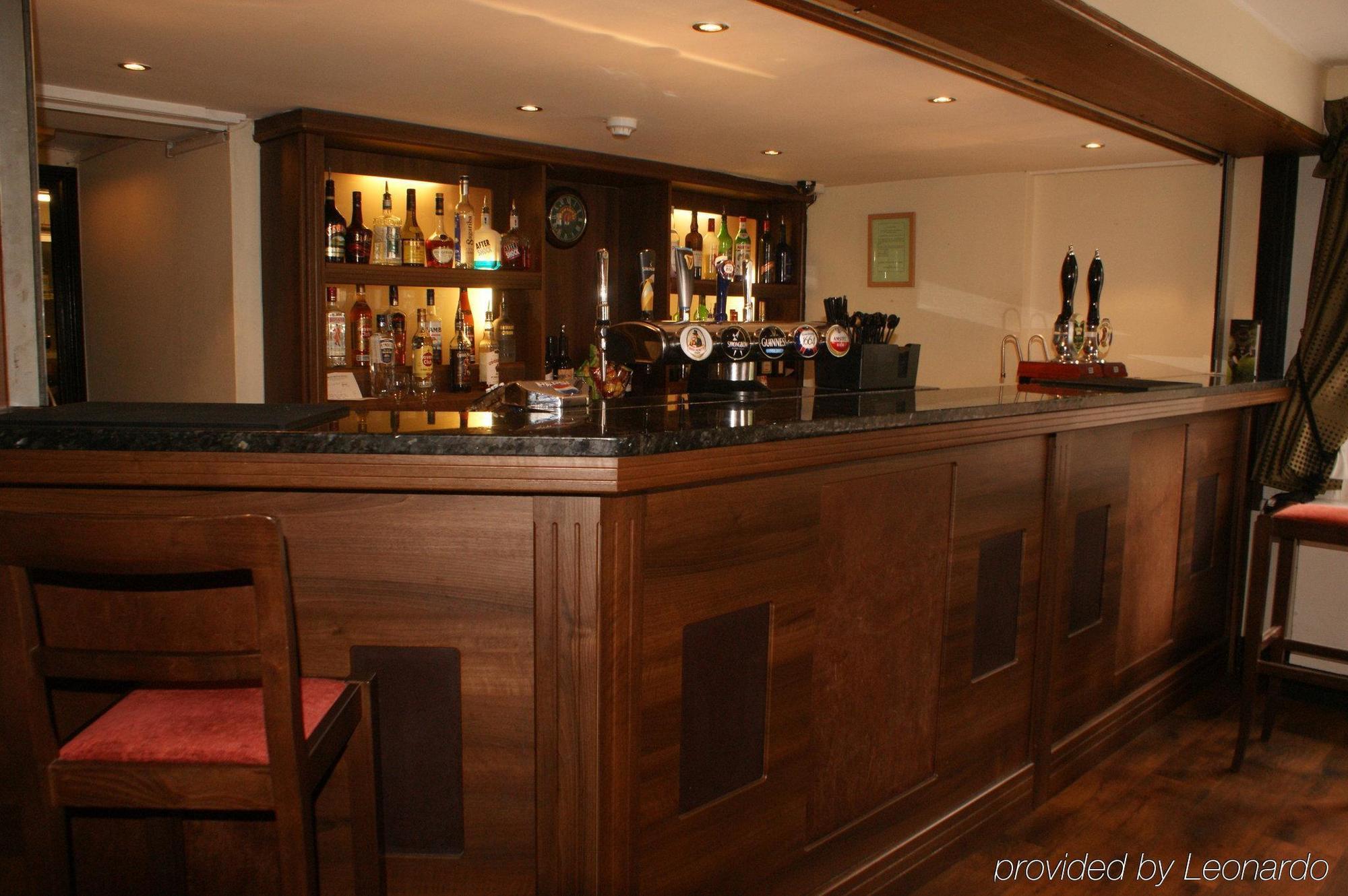 The White Horse Hotel Hertingfordbury ร้านอาหาร รูปภาพ