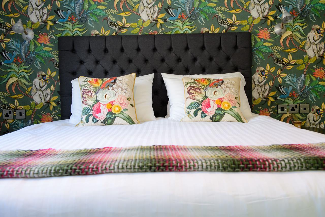 The White Horse Hotel Hertingfordbury ภายนอก รูปภาพ